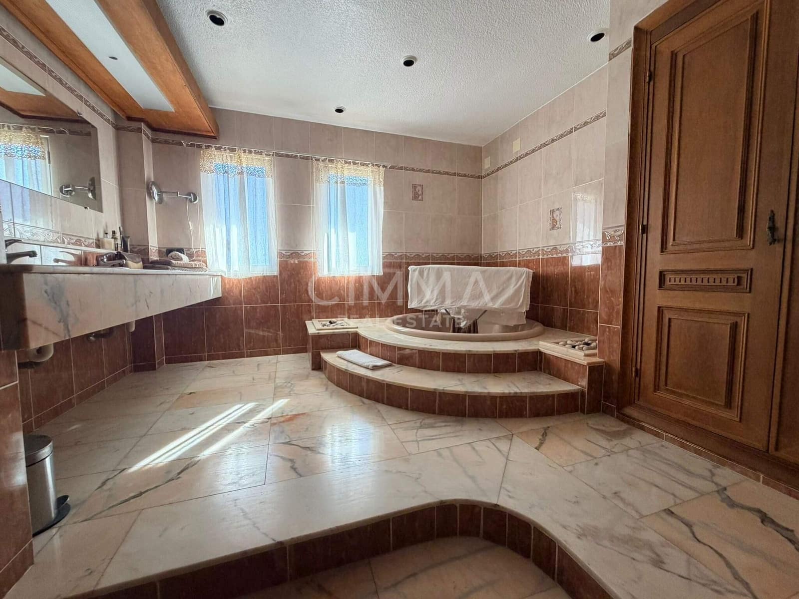 8 camera da letto Villa in vendita in La Nucia con piscina garage - 1.250.000 € (Rif: 9599680)