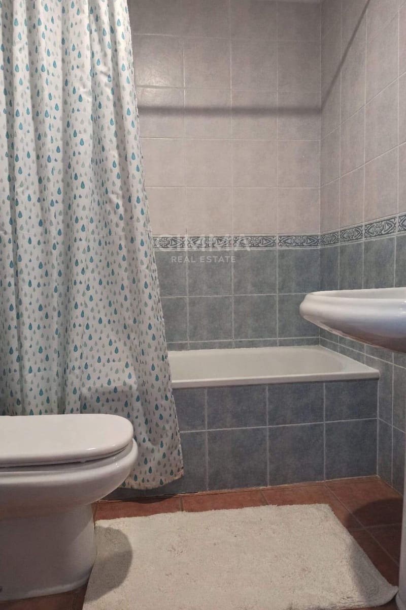 4 bedroom Villa for sale in La Nucia with garage - € 315,000 (Ref: 9627785)