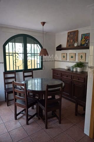 4 chambre Villa/Maison à vendre à La Nucia avec garage - 315 000 € (Ref: 9627785)