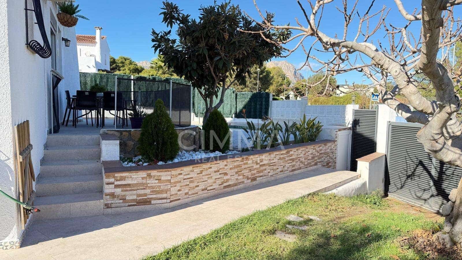 3 quarto Moradia em Banda para venda em La Nucia com garagem - 340 000 € (Ref: 9666747)