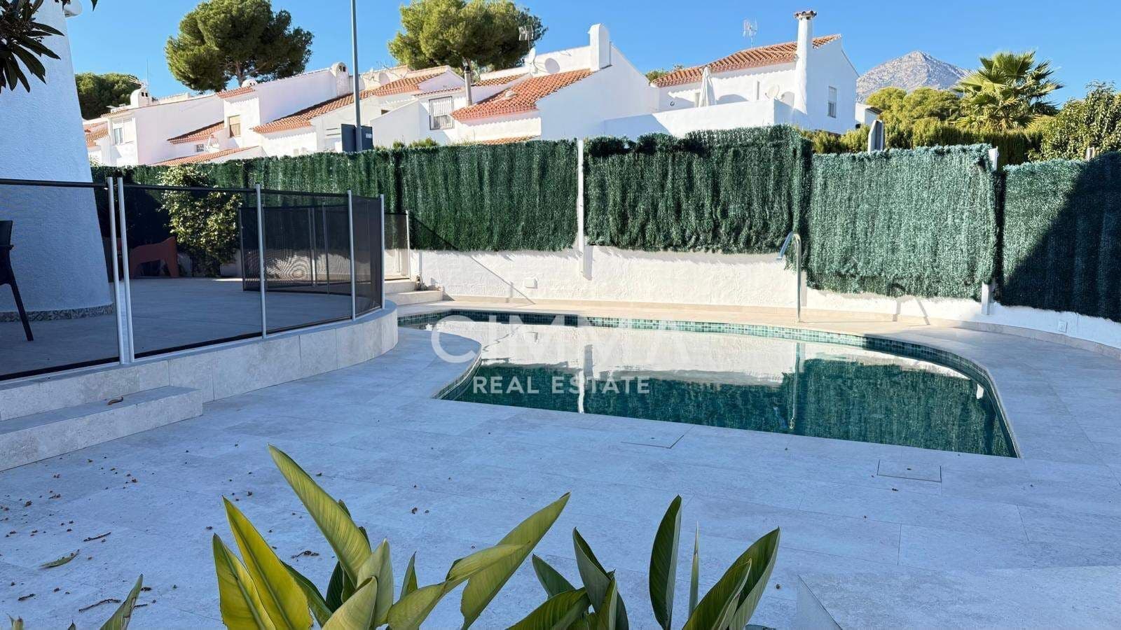 3 bedroom Terraced Villa for sale in La Nucia with garage - € 340,000 (Ref: 9666747)