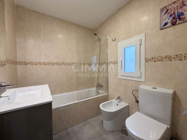 3 quarto Moradia em Banda para venda em La Nucia com garagem - 340 000 € (Ref: 9666747)