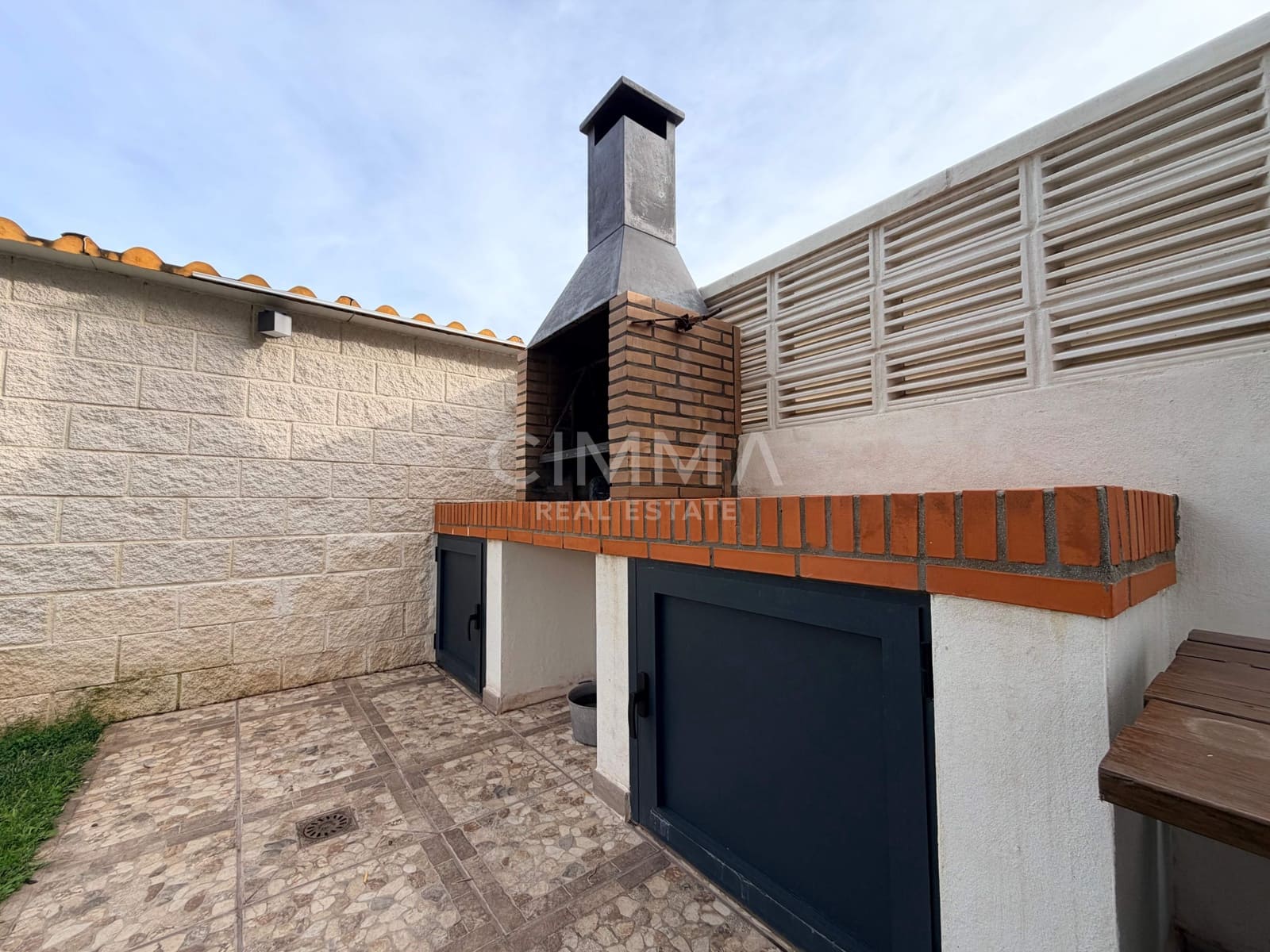 3 bedroom Terraced Villa for sale in La Nucia with garage - € 340,000 (Ref: 9666747)