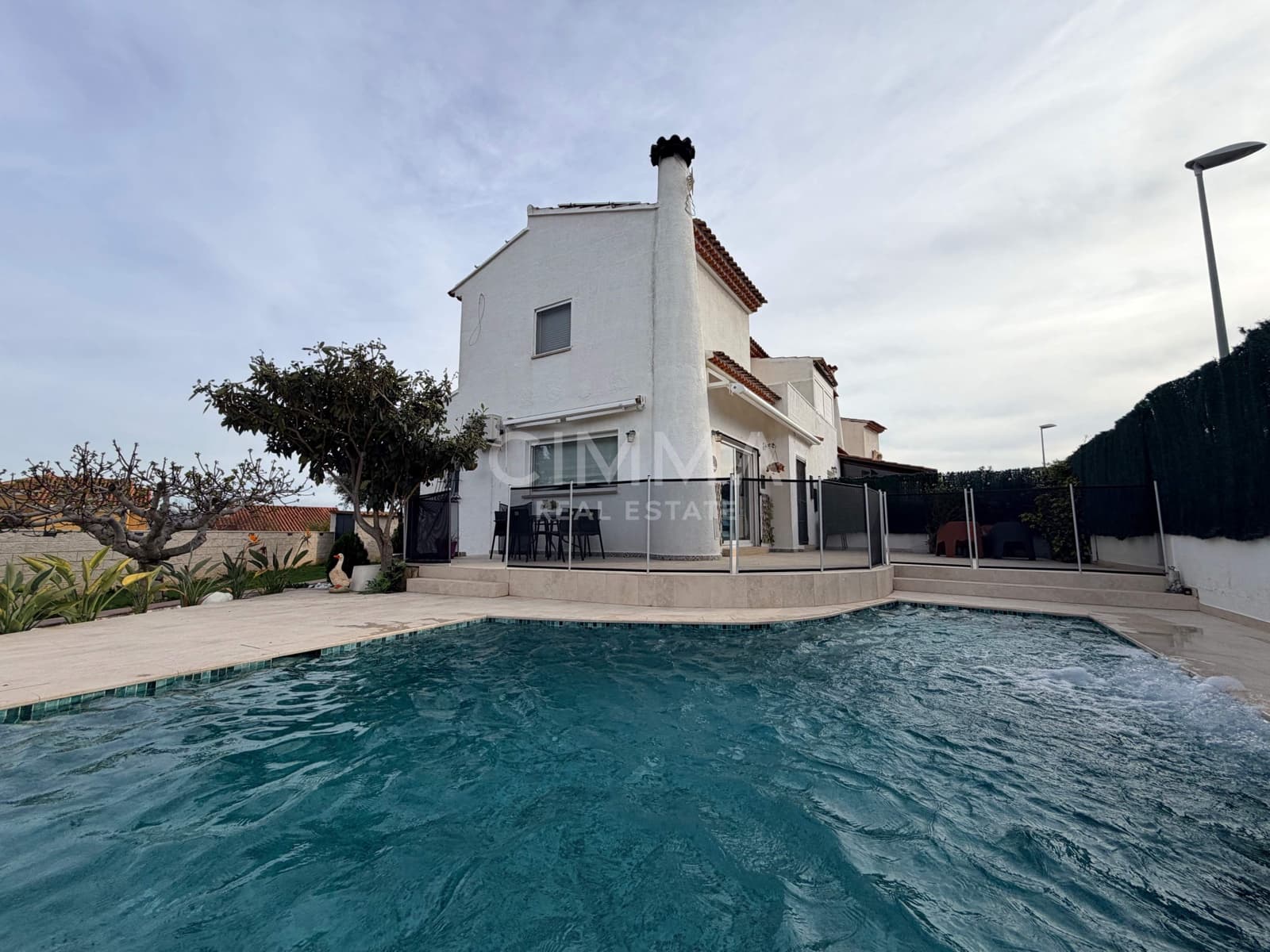 3 bedroom Terraced Villa for sale in La Nucia with garage - € 340,000 (Ref: 9666747)