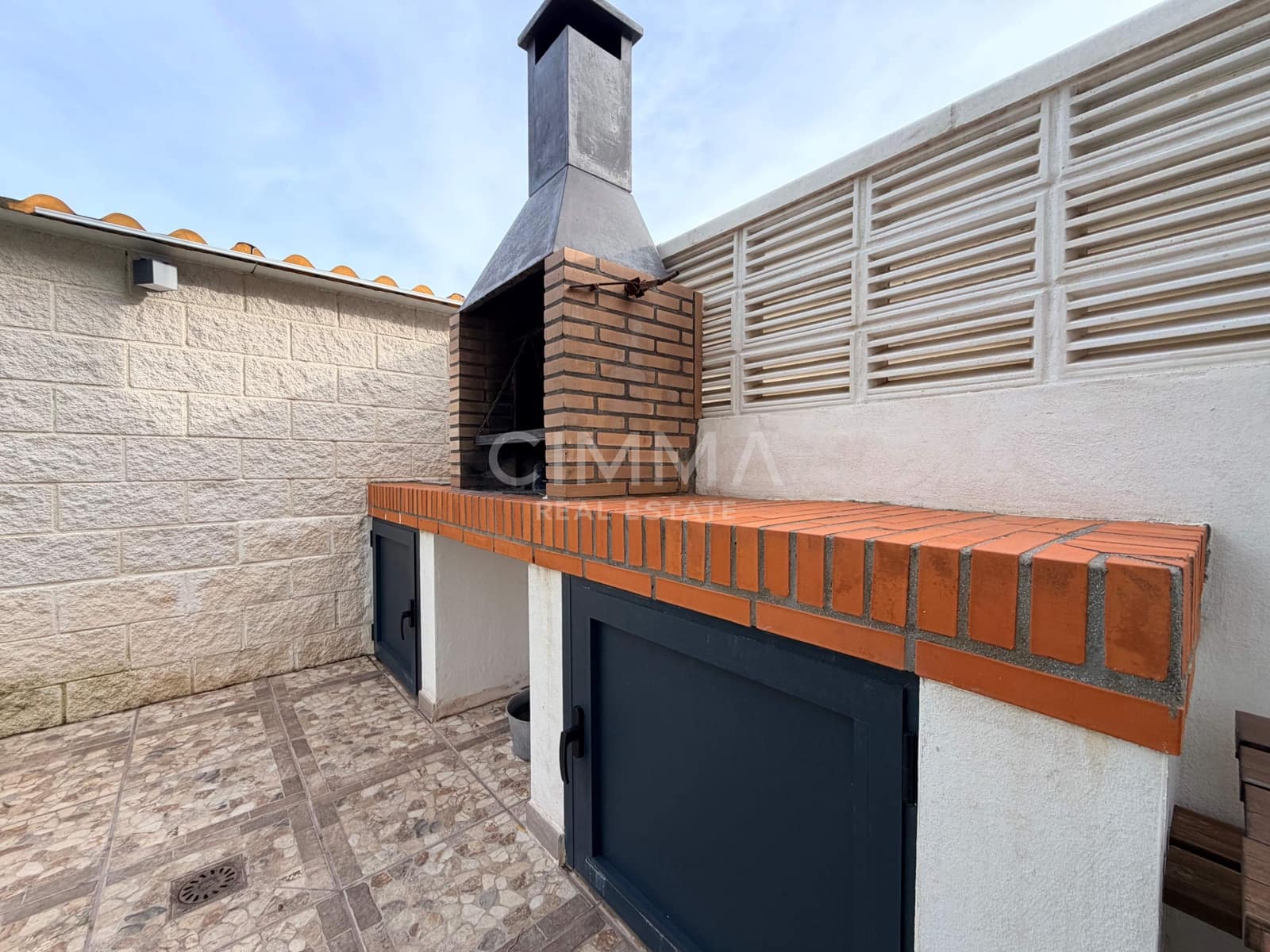 3 bedroom Terraced Villa for sale in La Nucia with garage - € 340,000 (Ref: 9666747)