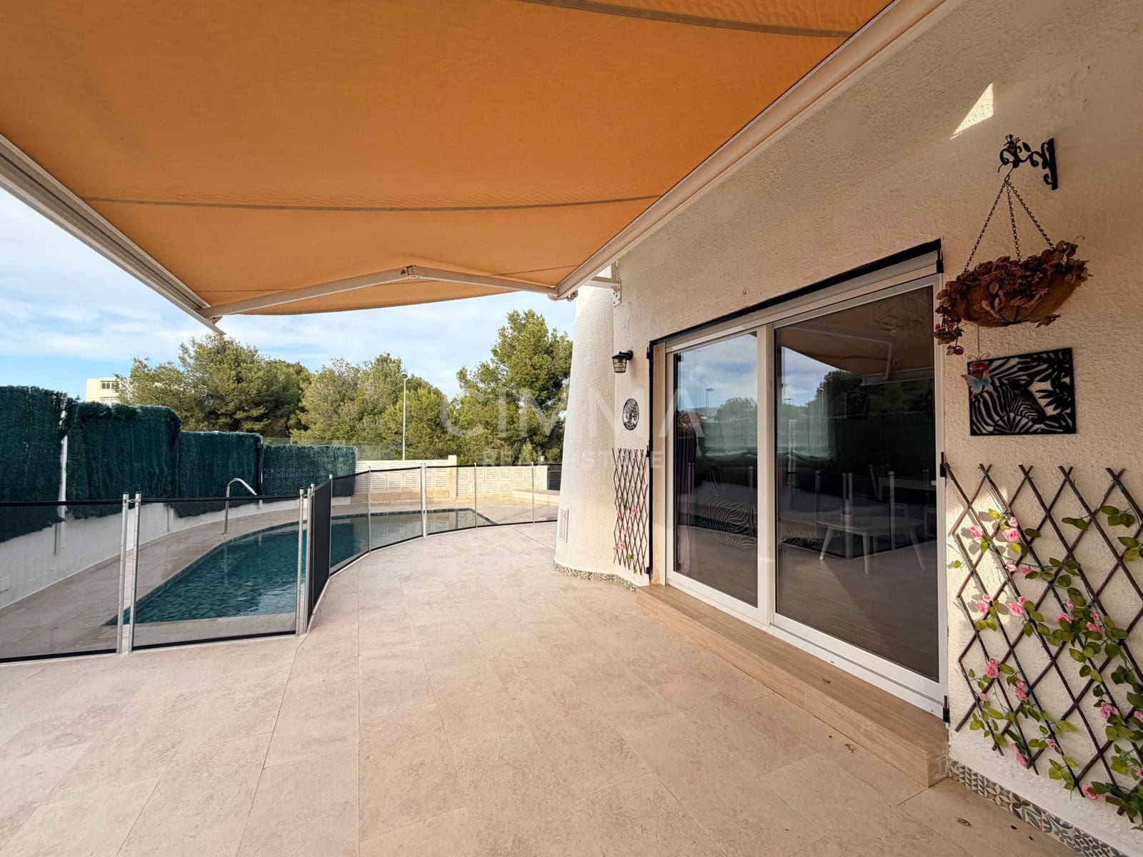 3 bedroom Terraced Villa for sale in La Nucia with garage - € 340,000 (Ref: 9666747)