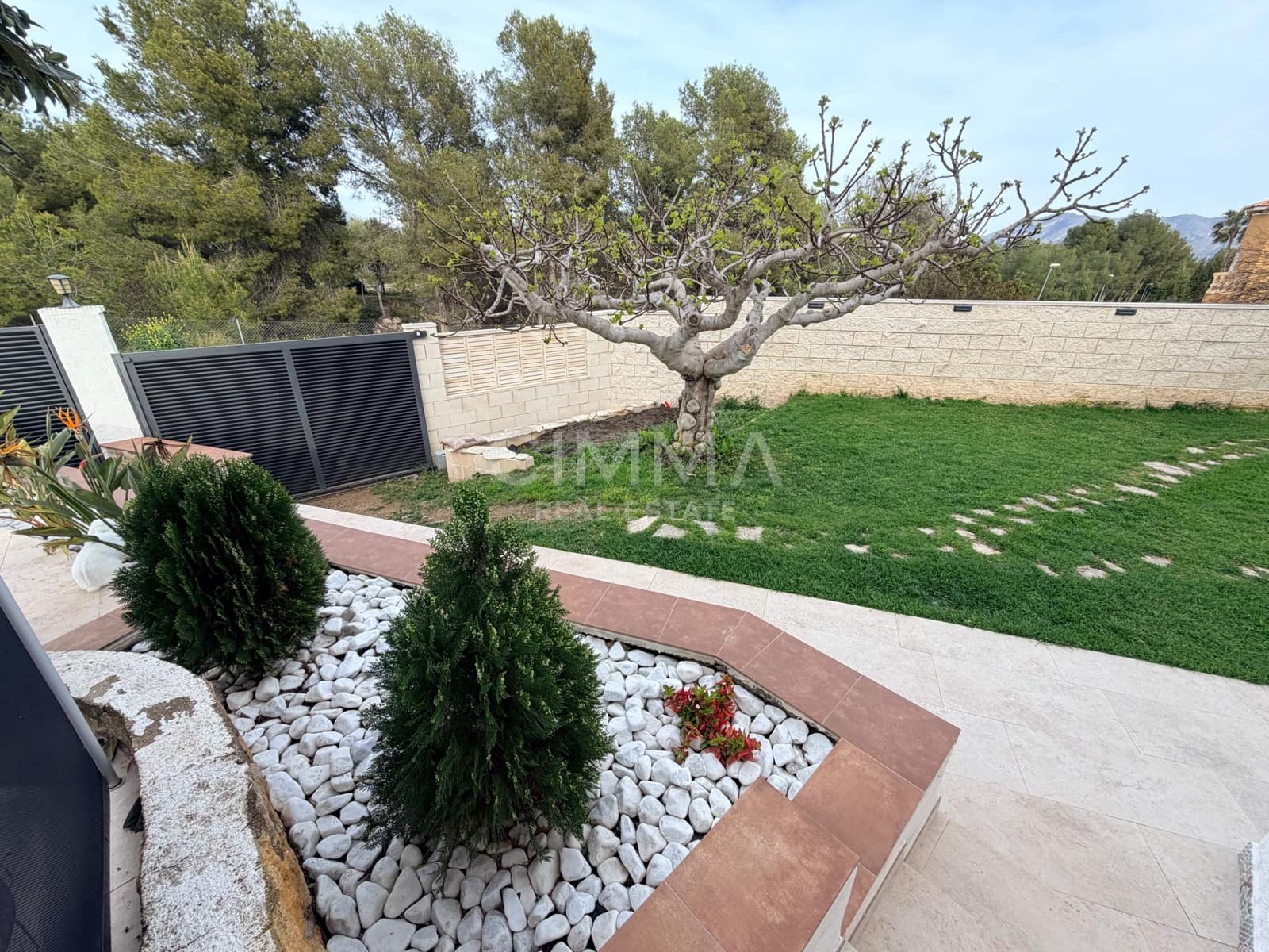 3 bedroom Terraced Villa for sale in La Nucia with garage - € 340,000 (Ref: 9666747)