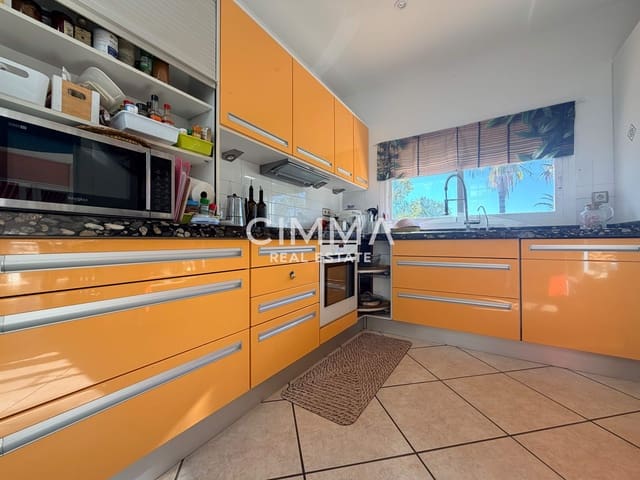 3 soveværelse Villa til salg i La Nucia med garage - € 495.000 (Ref: 9780743)