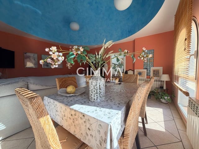 3 soveværelse Villa til salg i La Nucia med garage - € 495.000 (Ref: 9780743)