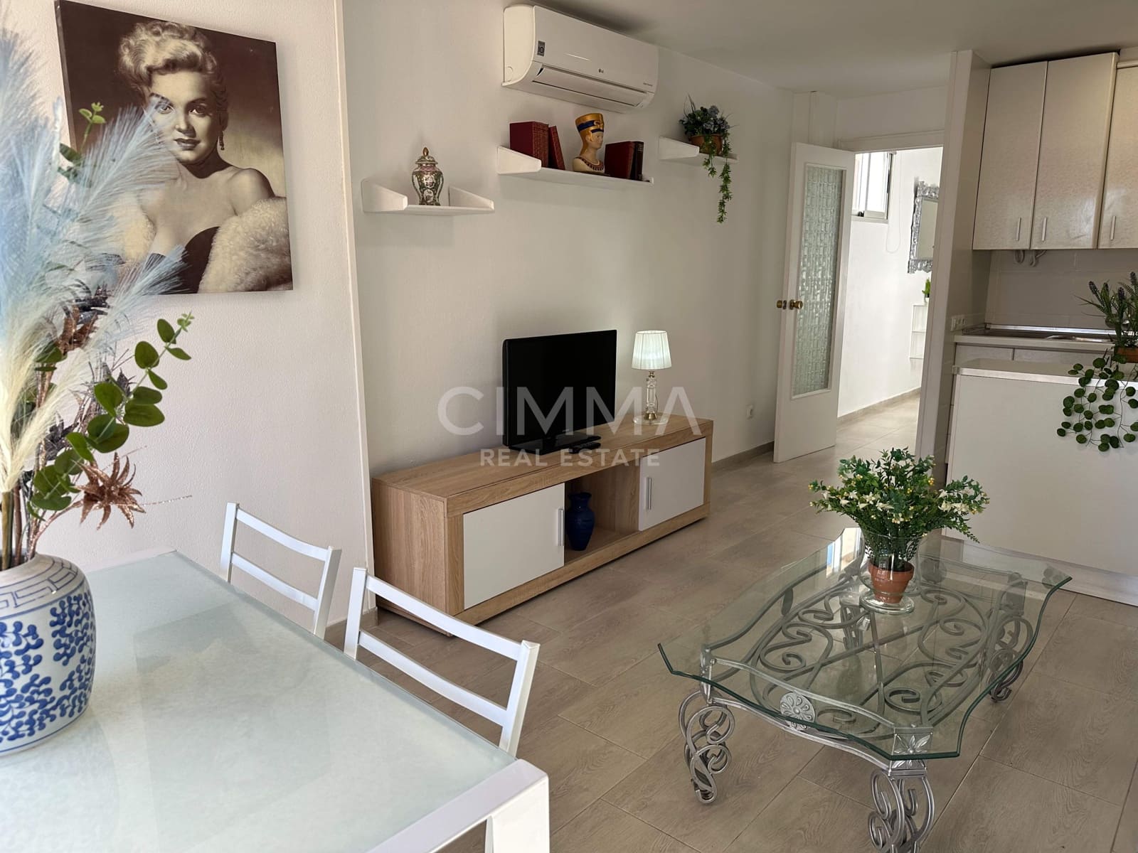 2 slaapkamer Appartement te koop in Benidorm met zwembad garage - € 217.000 (Ref: 9780745)