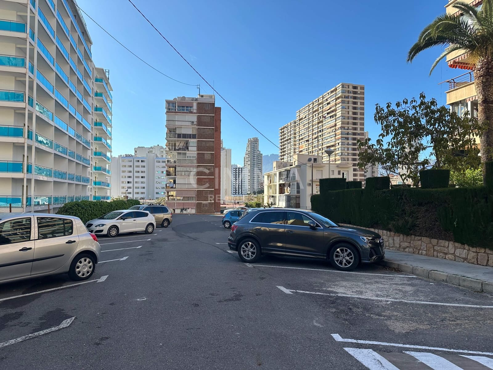 2 slaapkamer Appartement te koop in Benidorm met zwembad garage - € 217.000 (Ref: 9780745)