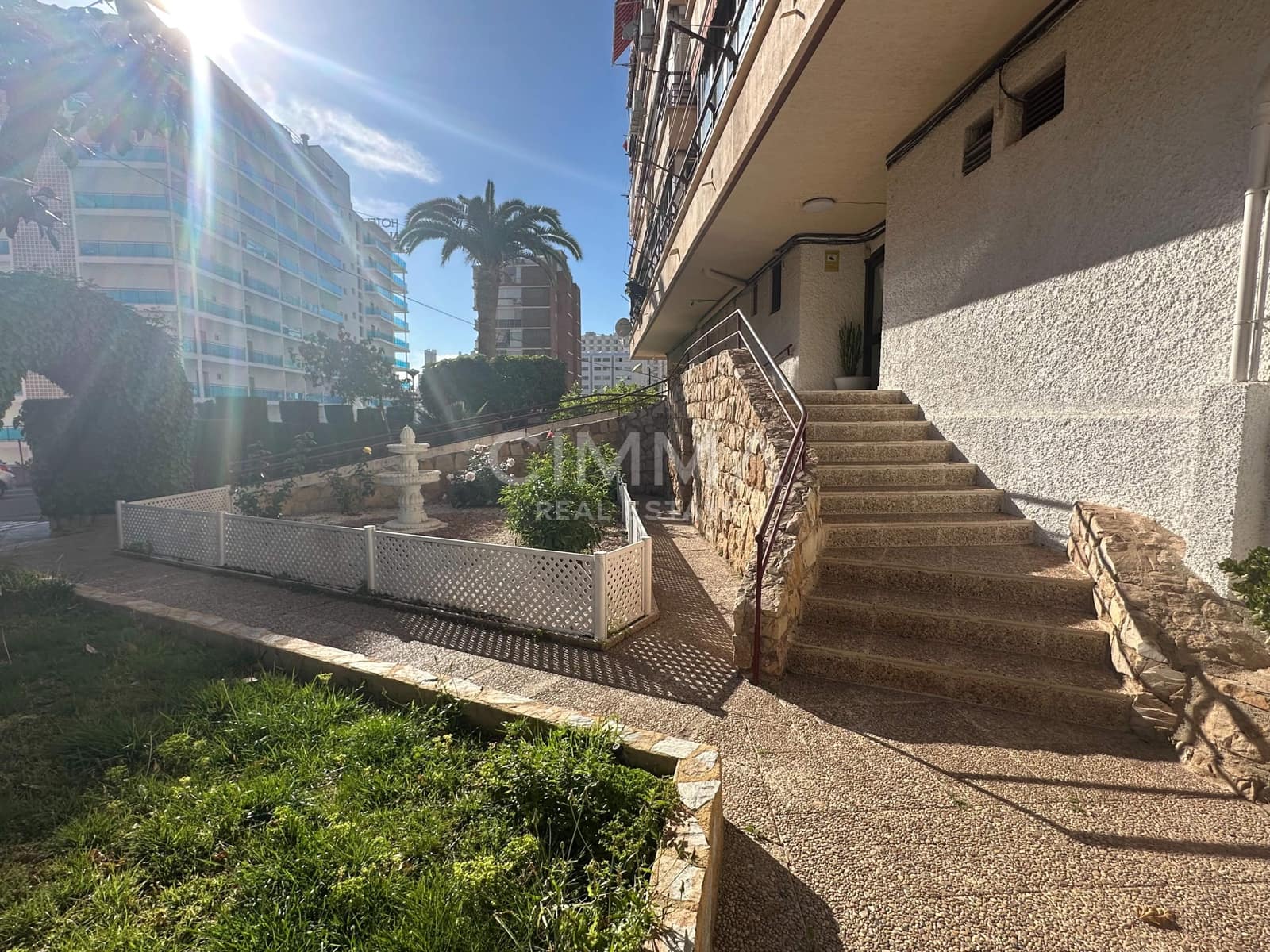 2 slaapkamer Appartement te koop in Benidorm met zwembad garage - € 217.000 (Ref: 9780745)