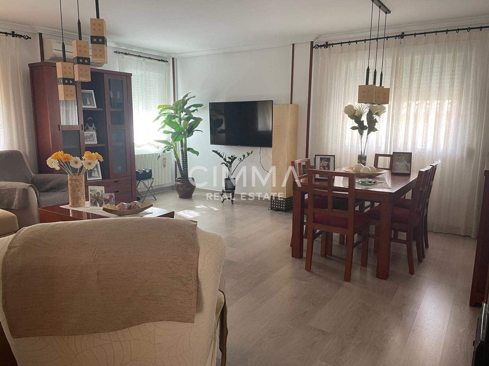 4 makuuhuone Huvila myytävänä paikassa Barranco Hondo mukana uima-altaan 
autotalli - 550 000 € (Ref: 9797300)