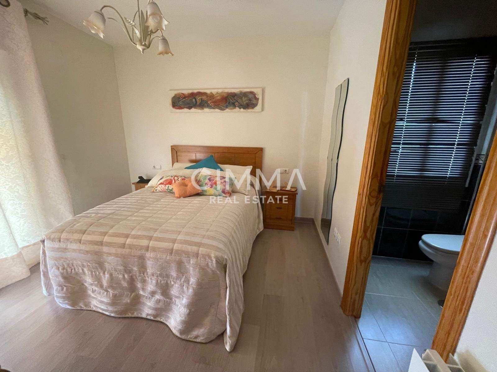 4 makuuhuone Huvila myytävänä paikassa Barranco Hondo mukana uima-altaan 
autotalli - 550 000 € (Ref: 9797300)