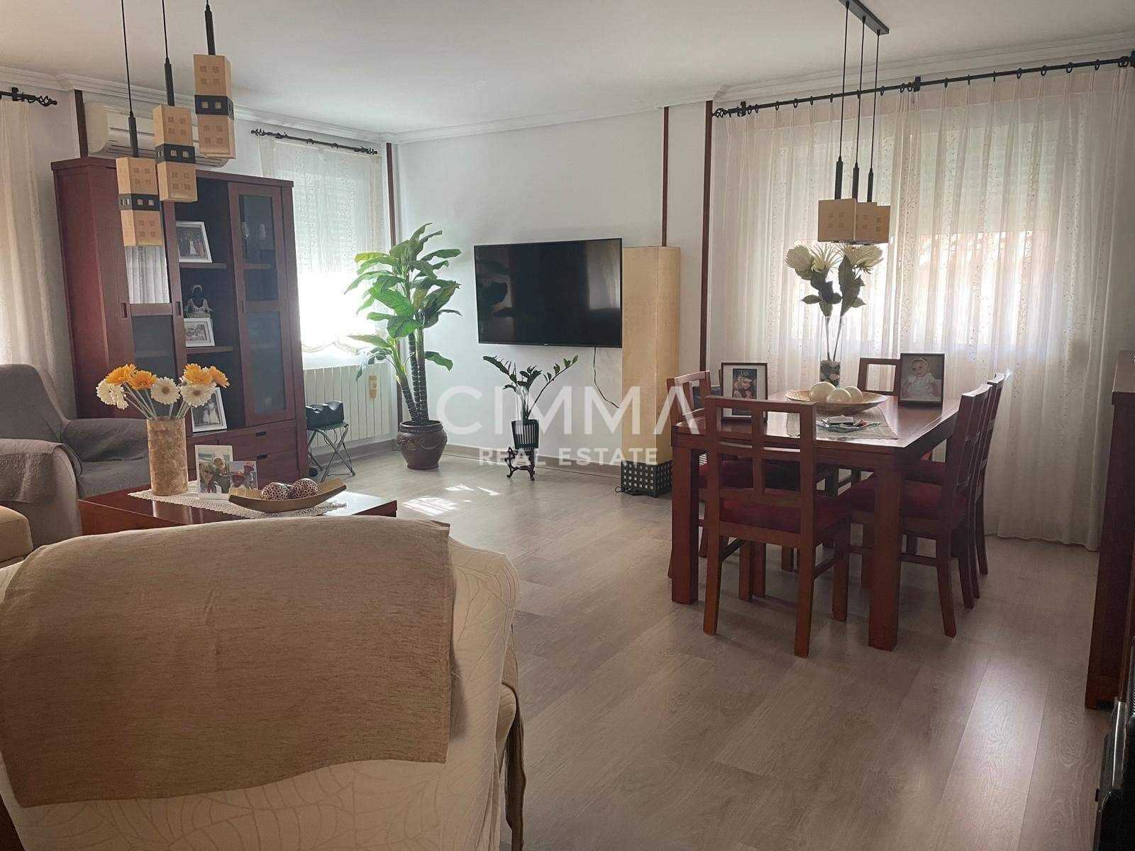 4 makuuhuone Huvila myytävänä paikassa Barranco Hondo mukana uima-altaan 
autotalli - 550 000 € (Ref: 9797300)