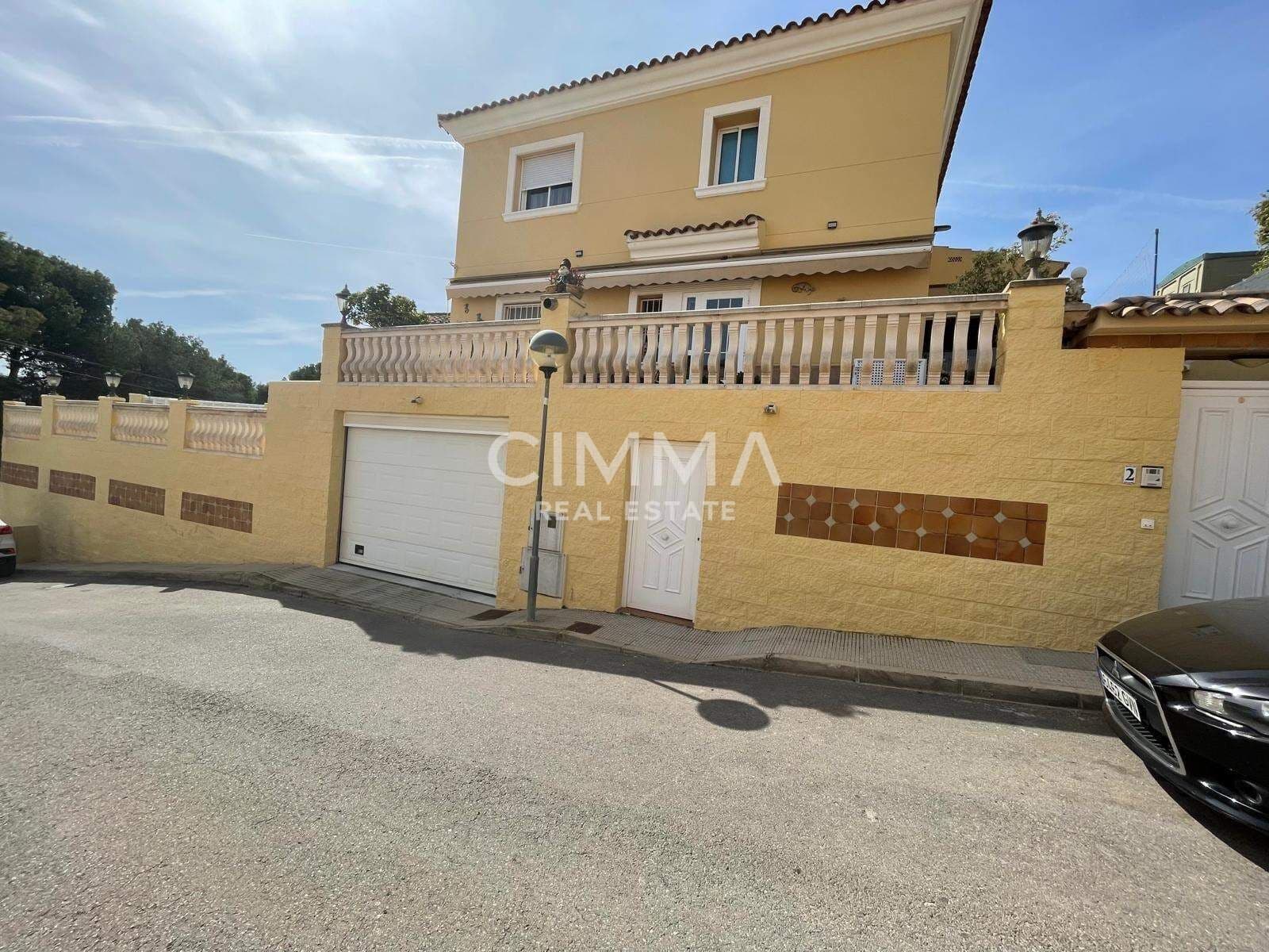 4 makuuhuone Huvila myytävänä paikassa Barranco Hondo mukana uima-altaan 
autotalli - 550 000 € (Ref: 9797300)