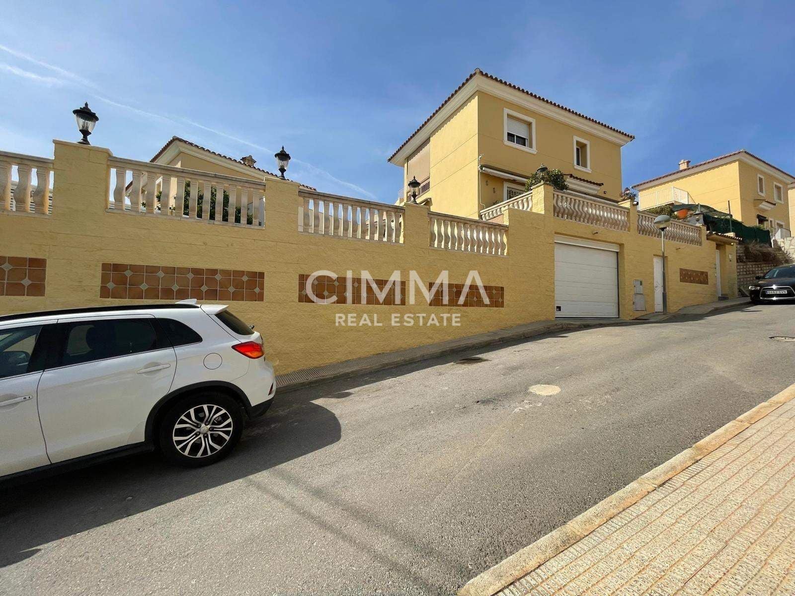 4 makuuhuone Huvila myytävänä paikassa Barranco Hondo mukana uima-altaan 
autotalli - 550 000 € (Ref: 9797300)