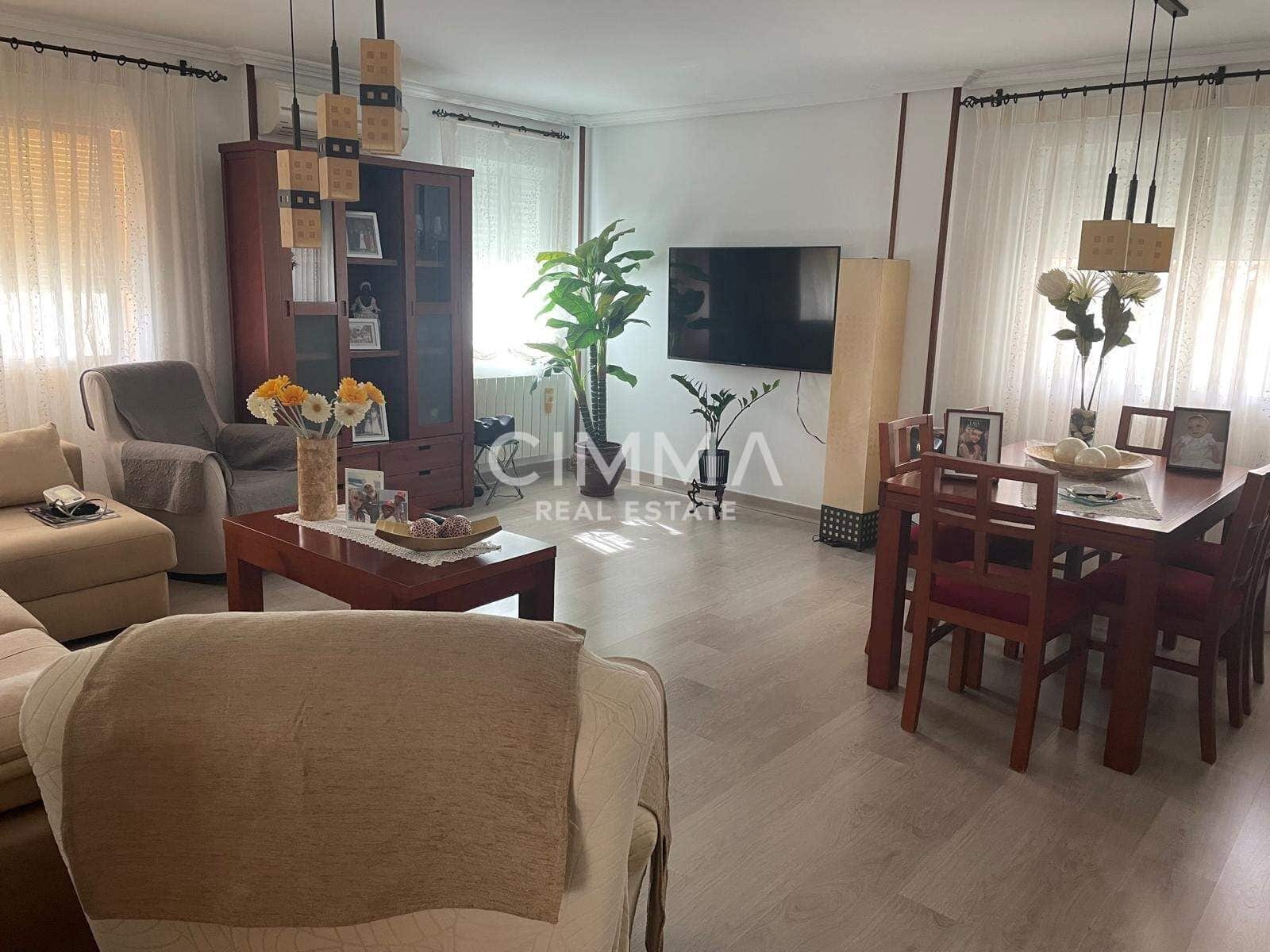 4 makuuhuone Huvila myytävänä paikassa Barranco Hondo mukana uima-altaan 
autotalli - 550 000 € (Ref: 9797300)