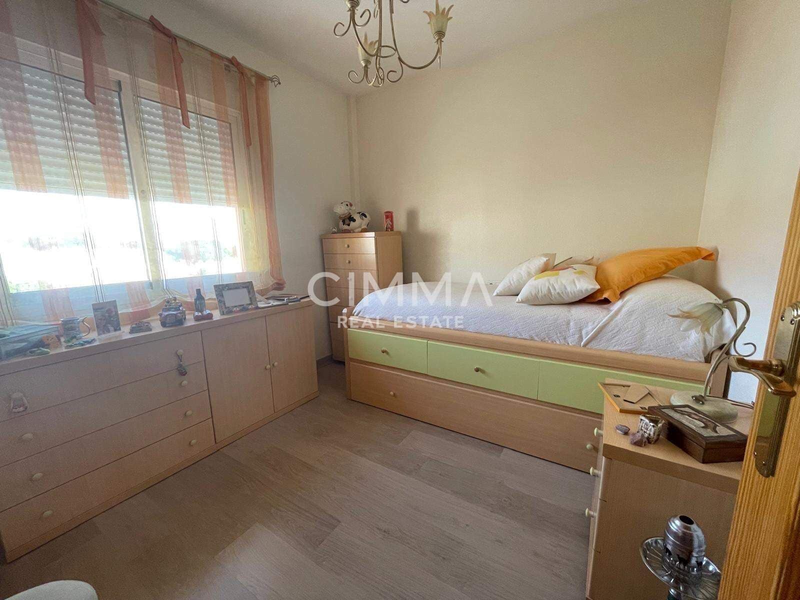 4 makuuhuone Huvila myytävänä paikassa Barranco Hondo mukana uima-altaan 
autotalli - 550 000 € (Ref: 9797300)