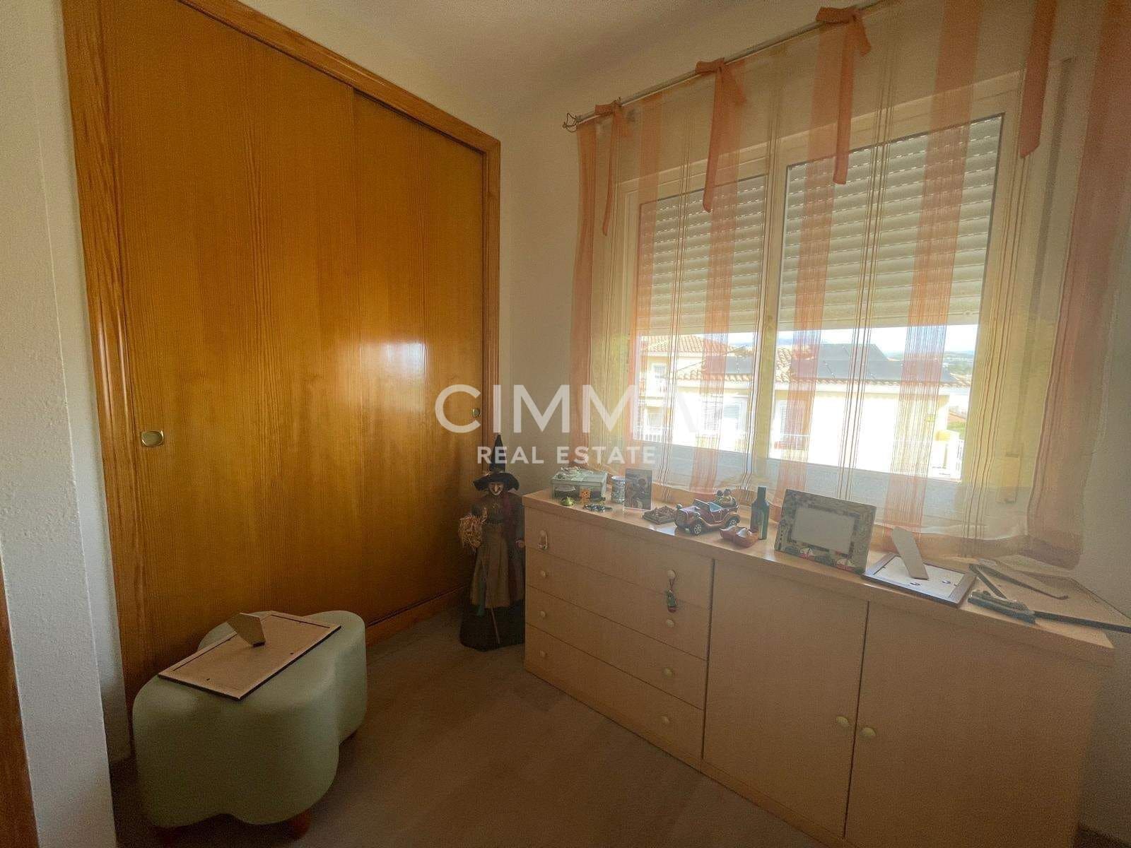 4 makuuhuone Huvila myytävänä paikassa Barranco Hondo mukana uima-altaan 
autotalli - 550 000 € (Ref: 9797300)