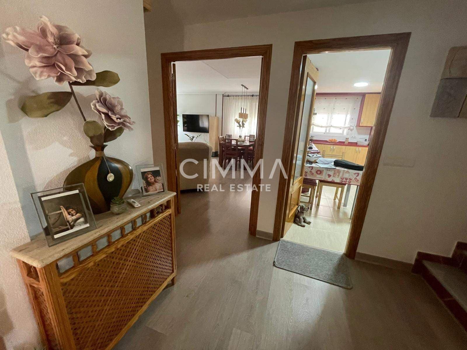 4 makuuhuone Huvila myytävänä paikassa Barranco Hondo mukana uima-altaan 
autotalli - 550 000 € (Ref: 9797300)