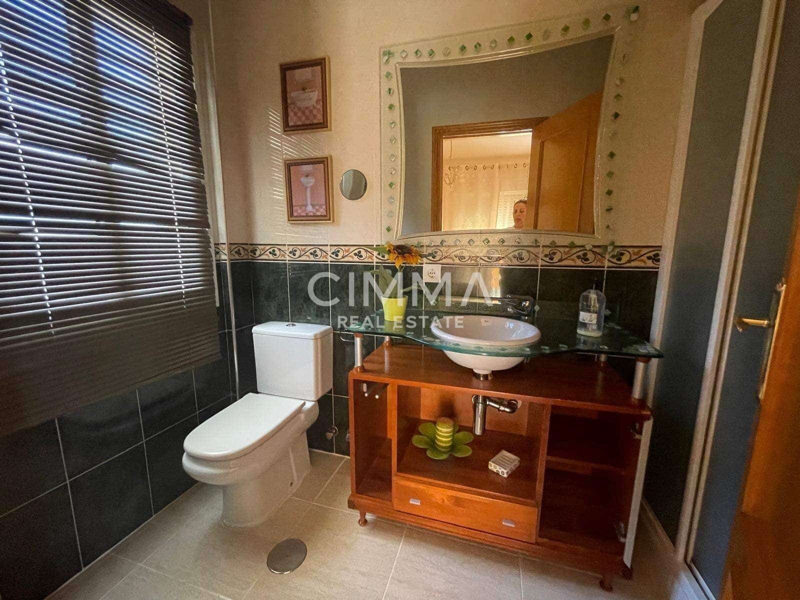 4 makuuhuone Huvila myytävänä paikassa Barranco Hondo mukana uima-altaan 
autotalli - 550 000 € (Ref: 9797300)