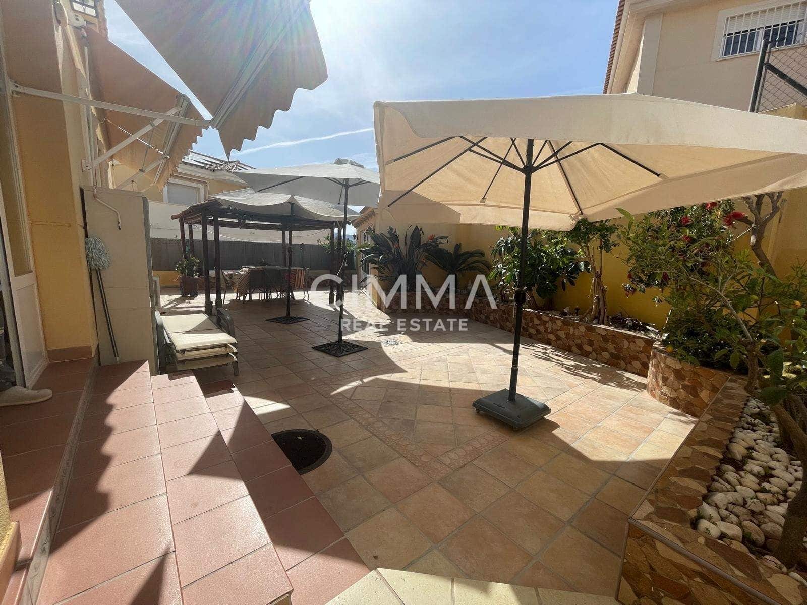 4 makuuhuone Huvila myytävänä paikassa Barranco Hondo mukana uima-altaan 
autotalli - 550 000 € (Ref: 9797300)