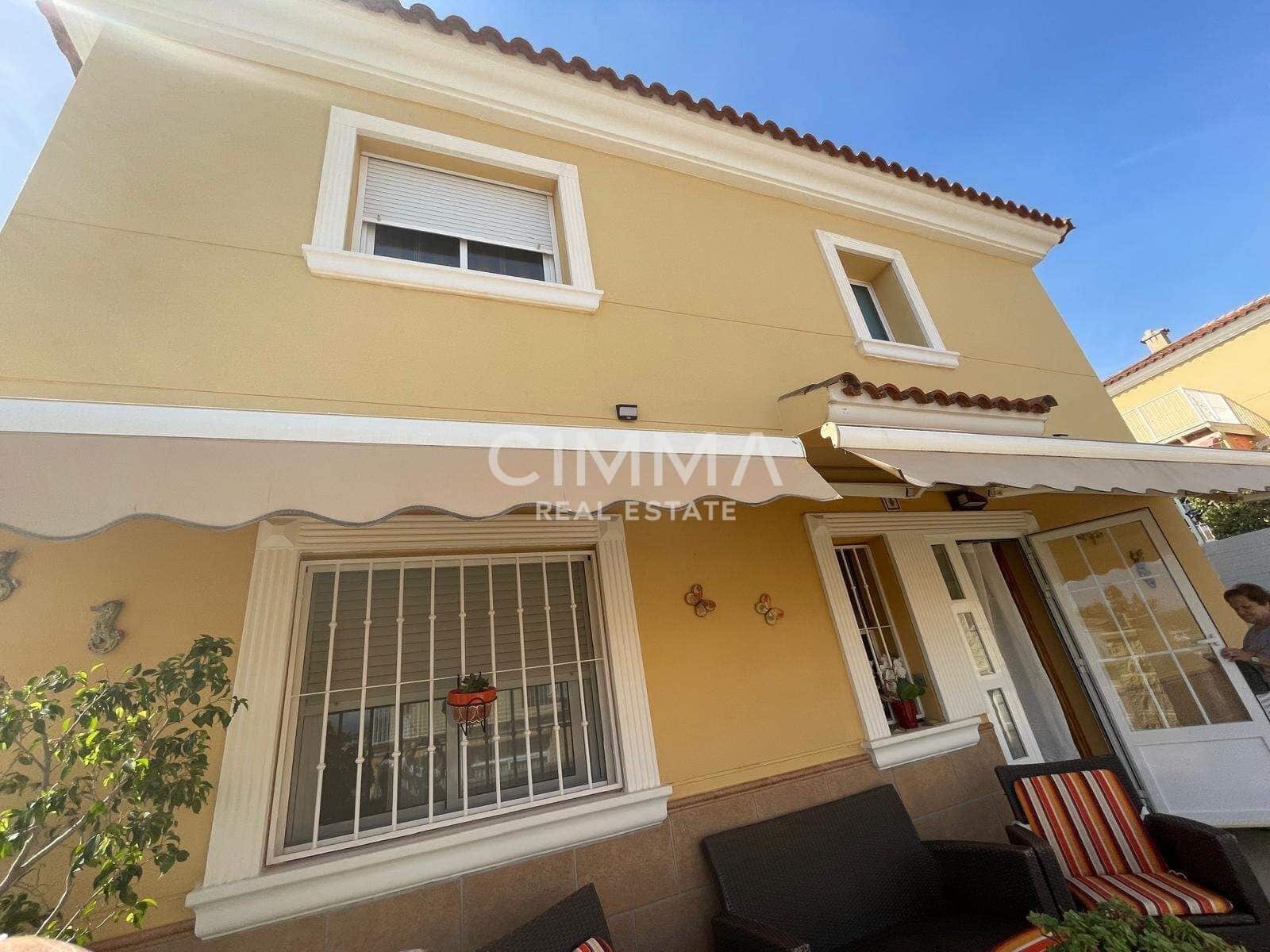 4 makuuhuone Huvila myytävänä paikassa Barranco Hondo mukana uima-altaan 
autotalli - 550 000 € (Ref: 9797300)