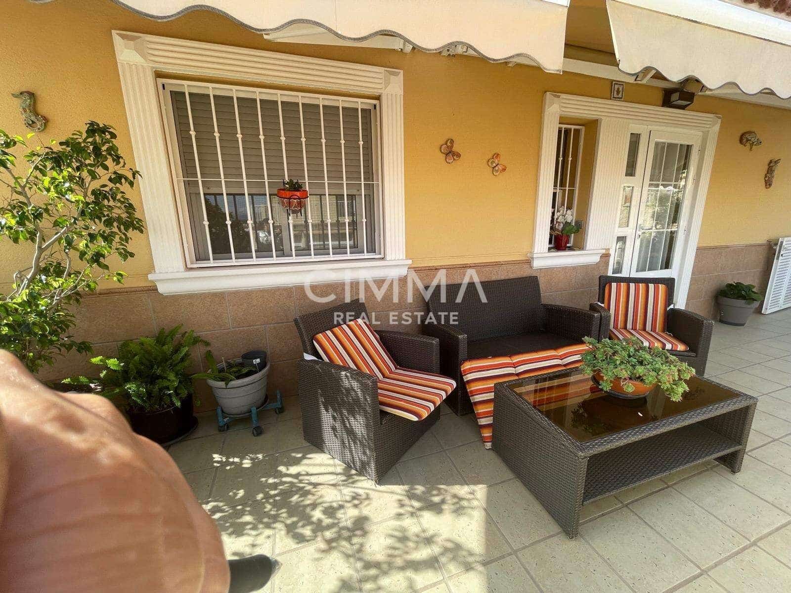 4 makuuhuone Huvila myytävänä paikassa Barranco Hondo mukana uima-altaan 
autotalli - 550 000 € (Ref: 9797300)