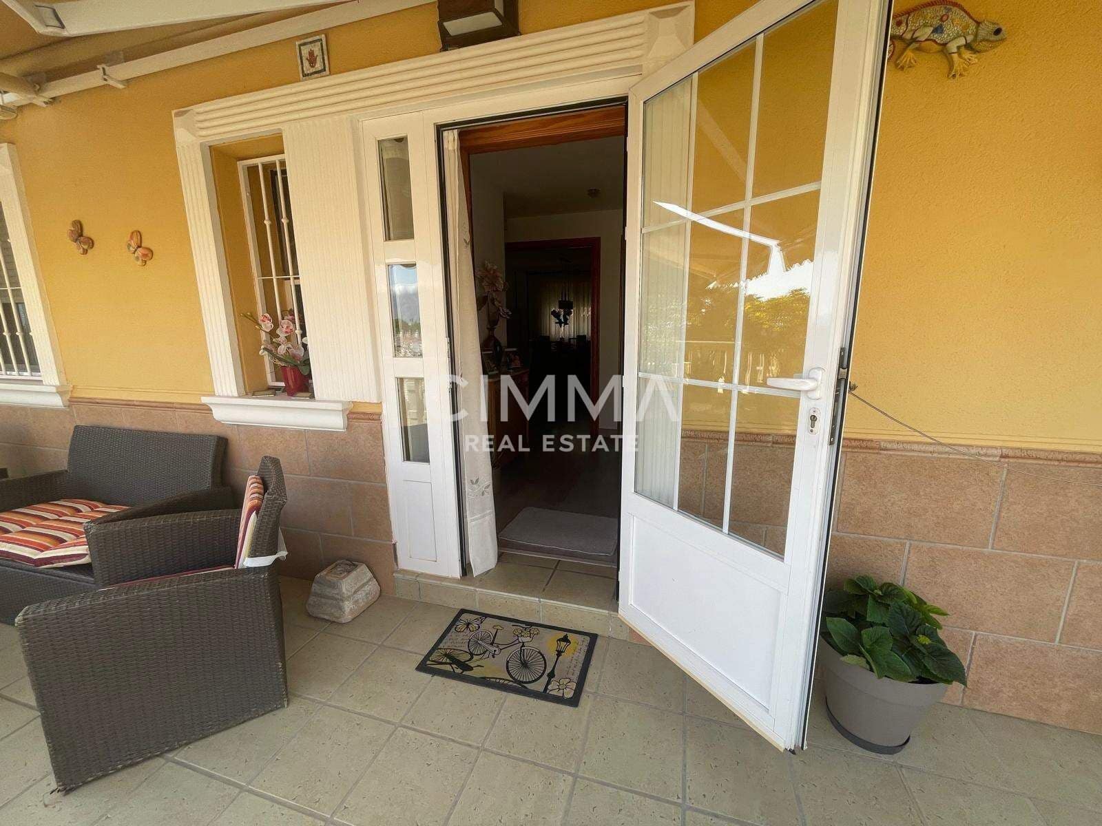 4 makuuhuone Huvila myytävänä paikassa Barranco Hondo mukana uima-altaan 
autotalli - 550 000 € (Ref: 9797300)