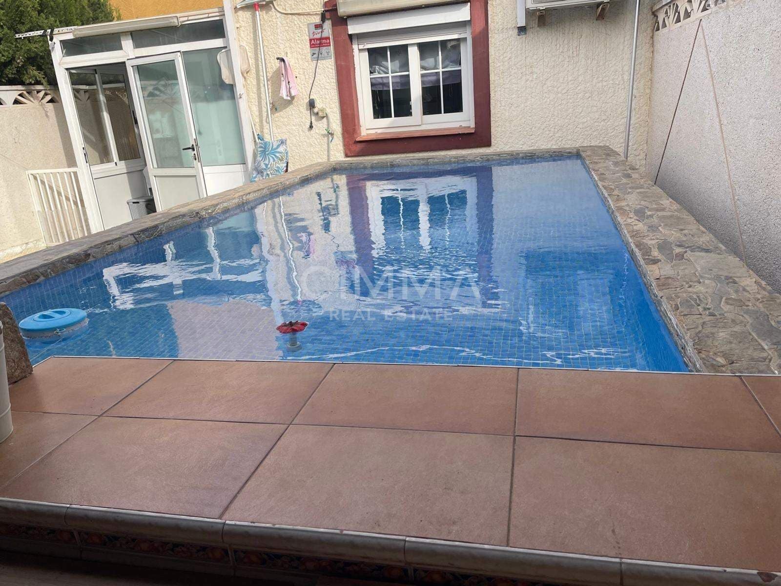 4 sovrum Bungalow till salu i La Nucia med pool garage - 378 000 € (Ref: 9799447)