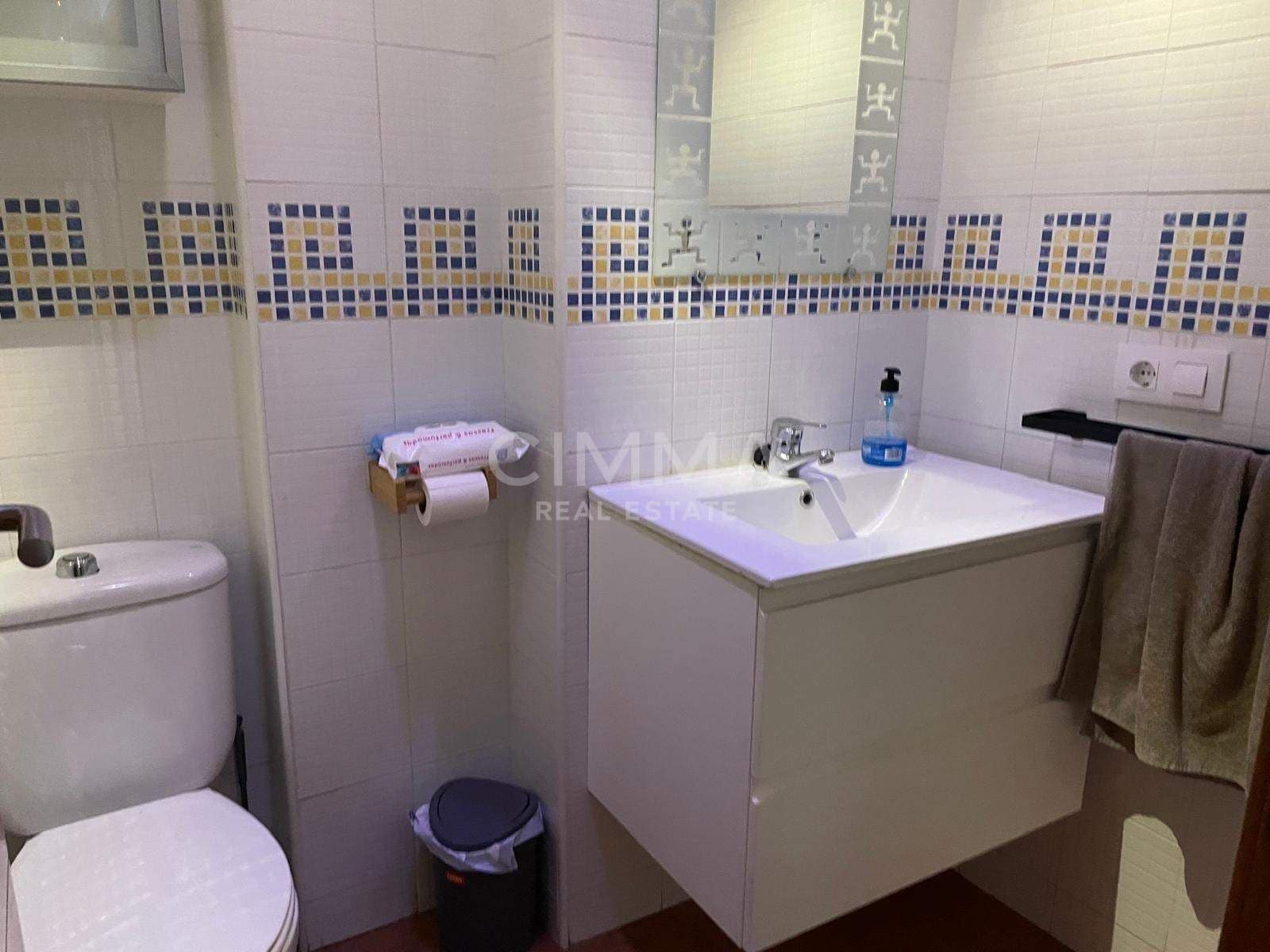 Pareado de 4 habitaciones en La Nucia en venta - 375.000 € (Ref: 9799448)