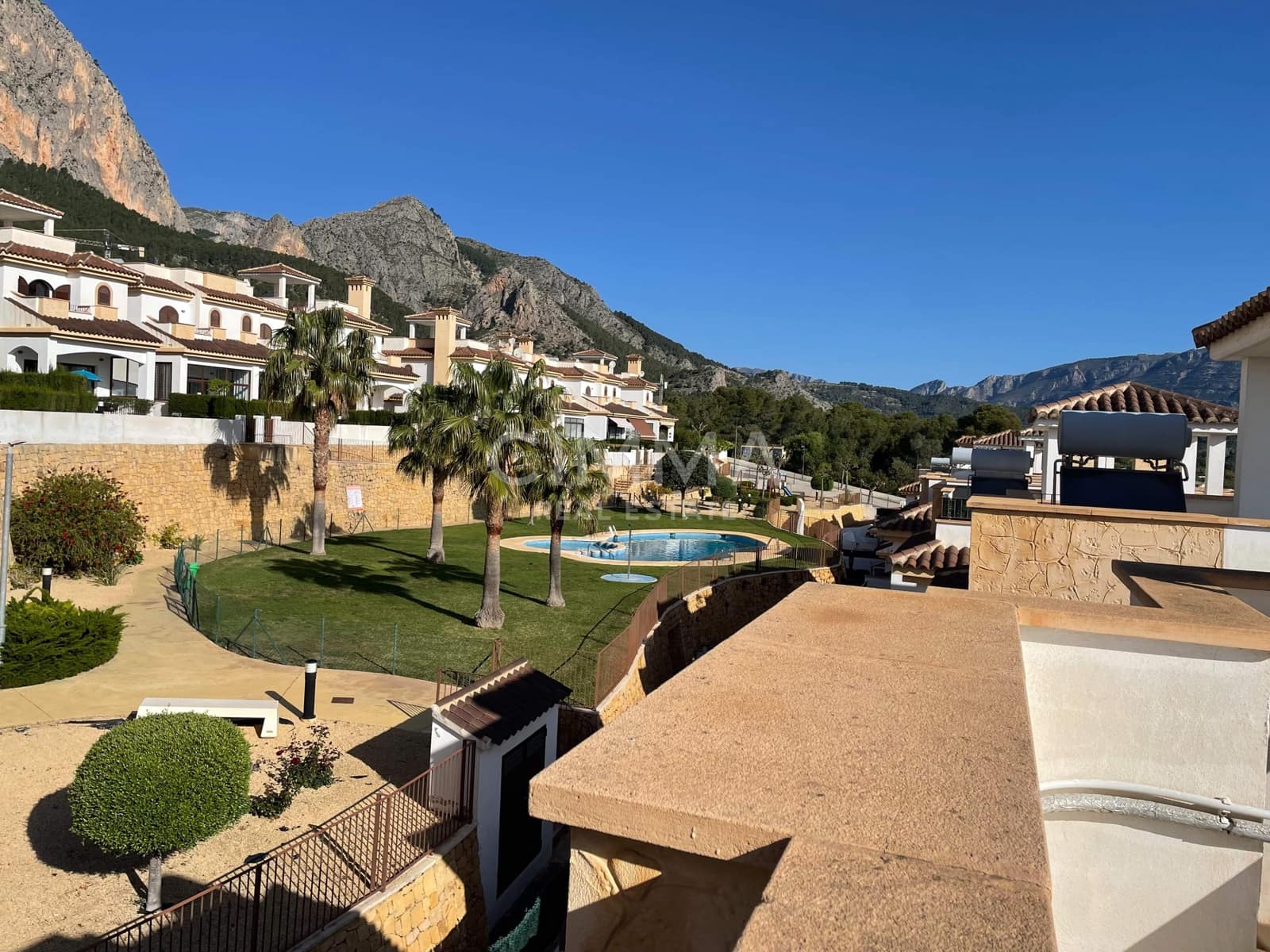 2 soverom Bungalow til leie i Polop med svømmebasseng garasje - € 1 200 (Ref: 9804523)