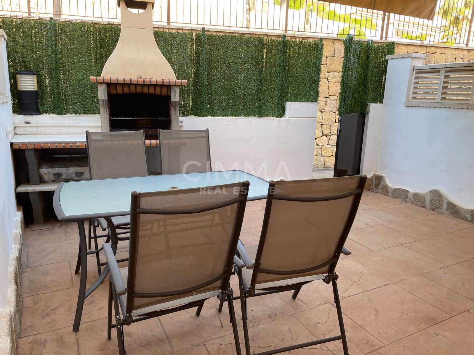 2 soverom Bungalow til leie i Polop med svømmebasseng garasje - € 1 200 (Ref: 9804523)