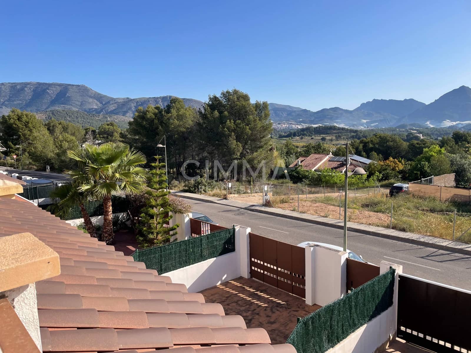 2 soverom Bungalow til leie i Polop med svømmebasseng garasje - € 1 200 (Ref: 9804523)