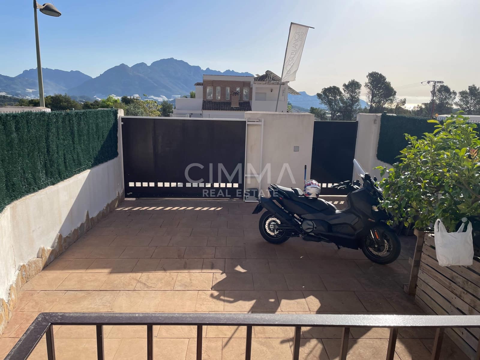 2 soverom Bungalow til leie i Polop med svømmebasseng garasje - € 1 200 (Ref: 9804523)