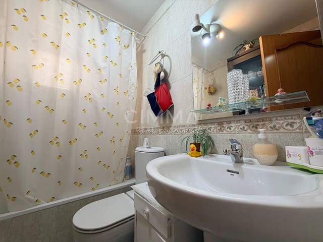 Adosado de 3 habitaciones en La Nucia en venta - 310.000 € (Ref: 9808163)