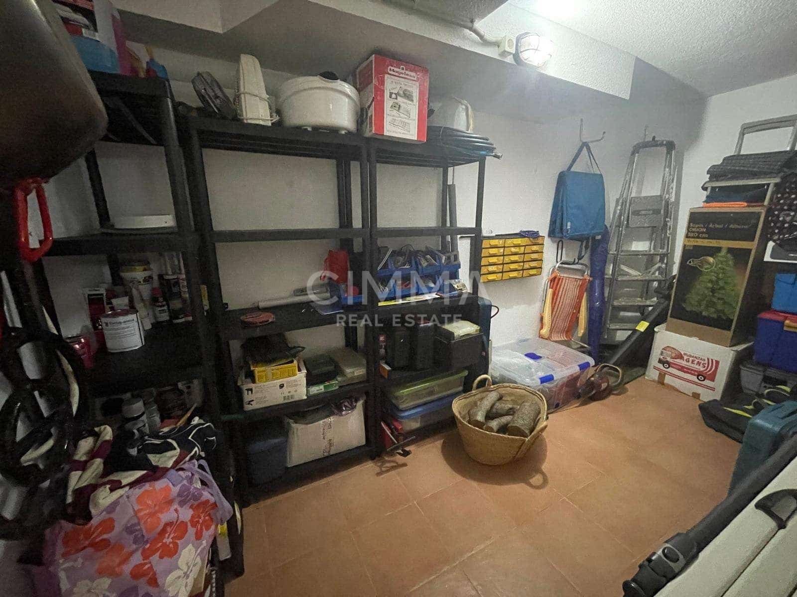 4 bedroom Bungalow for sale in Polop with pool garage - € 495,000 (Ref: 9812286)