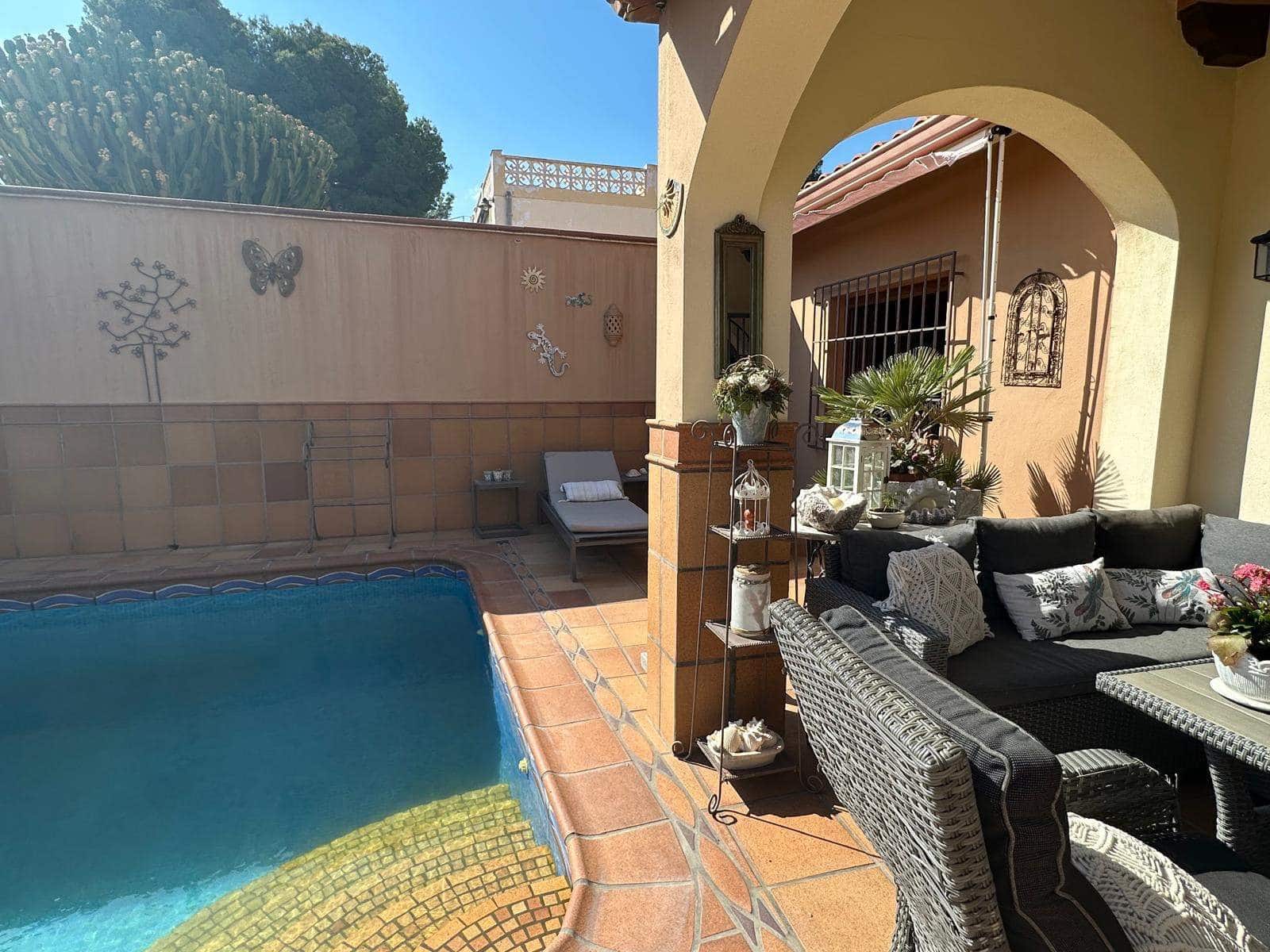 5 soveværelse Villa til salg i La Nucia med swimmingpool garage - € 975.000 (Ref: 9818036)