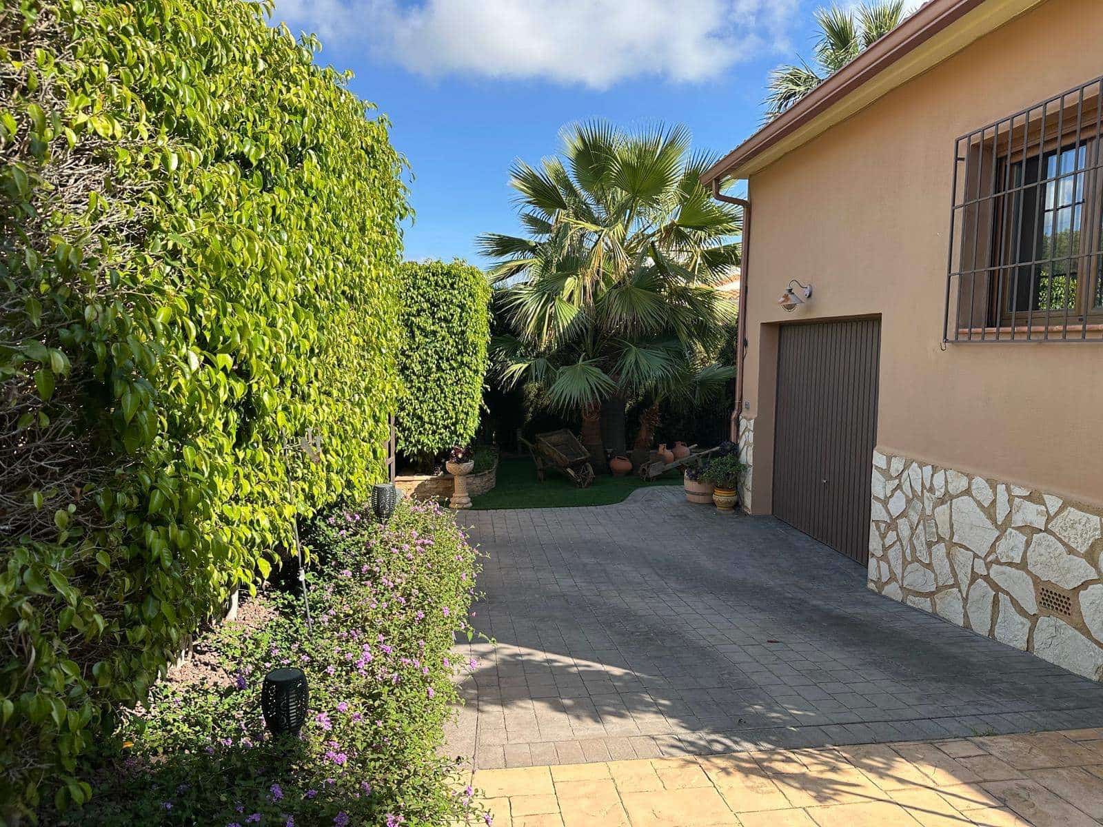 5 soveværelse Villa til salg i La Nucia med swimmingpool garage - € 975.000 (Ref: 9818036)