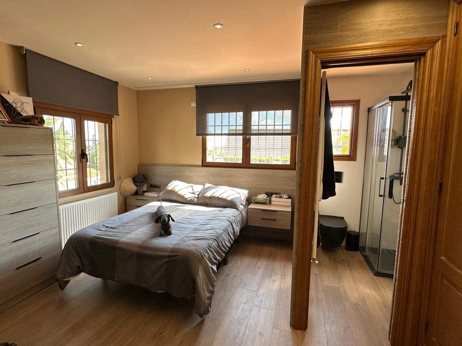 5 soveværelse Villa til salg i La Nucia med swimmingpool garage - € 975.000 (Ref: 9818036)