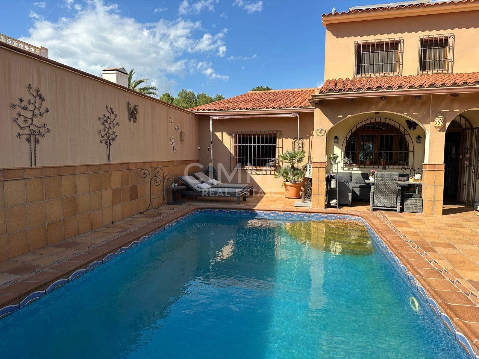 5 soveværelse Villa til salg i La Nucia med swimmingpool garage - € 975.000 (Ref: 9818036)