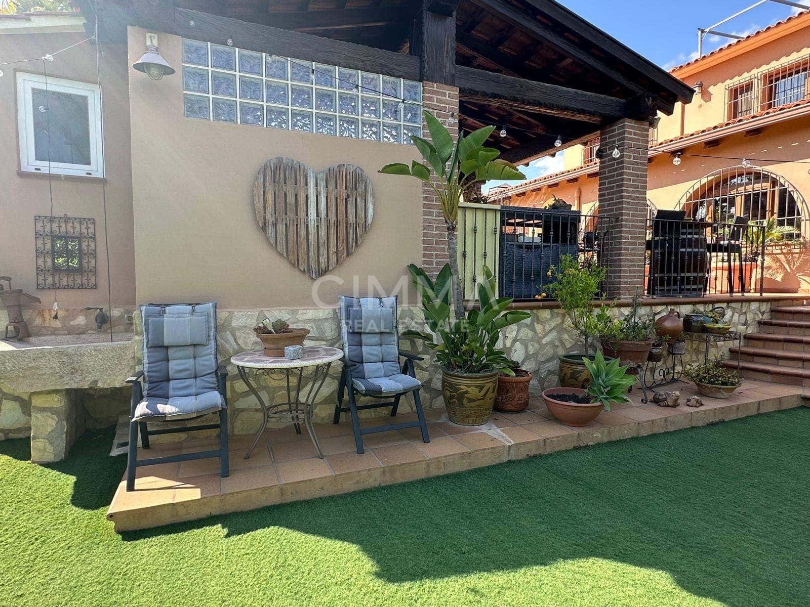 5 soveværelse Villa til salg i La Nucia med swimmingpool garage - € 975.000 (Ref: 9818036)