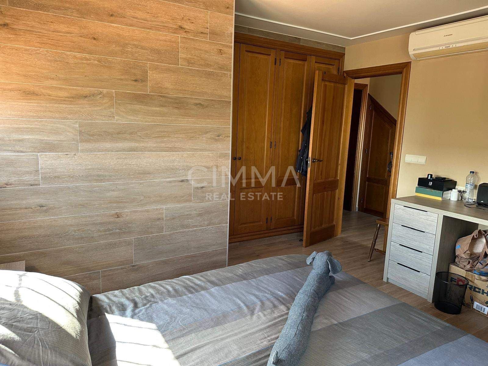 5 soveværelse Villa til salg i La Nucia med swimmingpool garage - € 975.000 (Ref: 9818036)