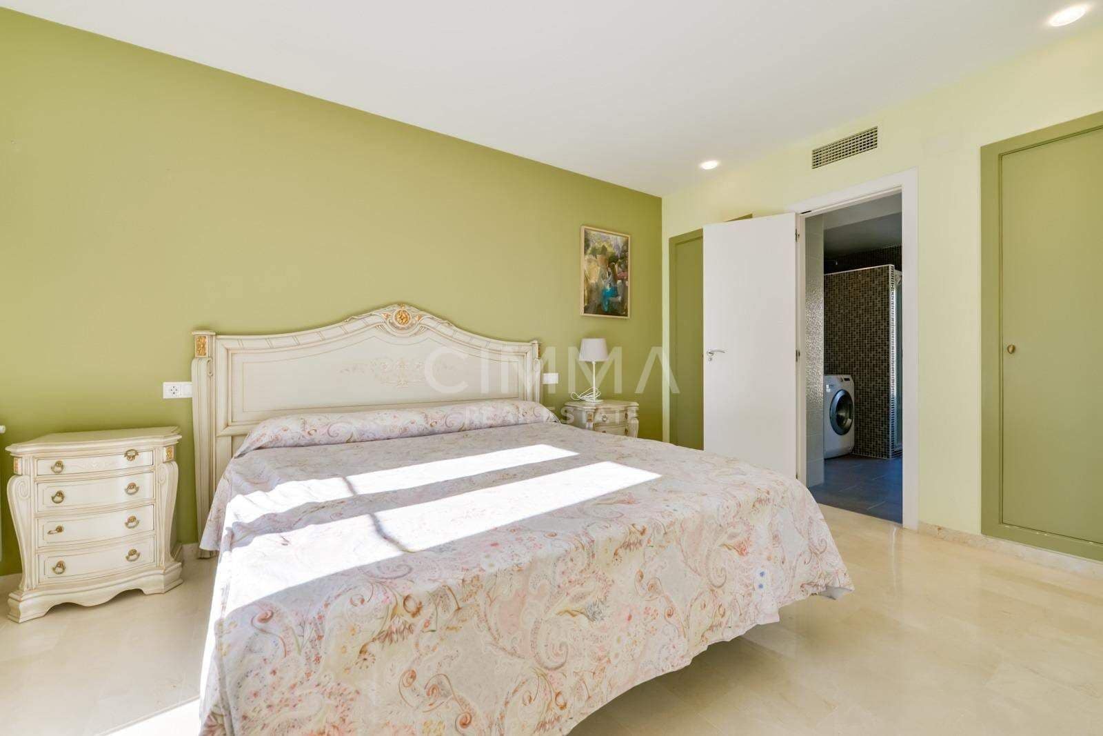 4 Zimmer Villa zu verkaufen in Finestrat mit Pool Garage - 950.000 € (Ref: 9822755)