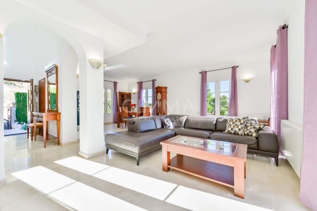 4 slaapkamer Villa te koop in Finestrat met zwembad garage - € 950.000 (Ref: 9822755)