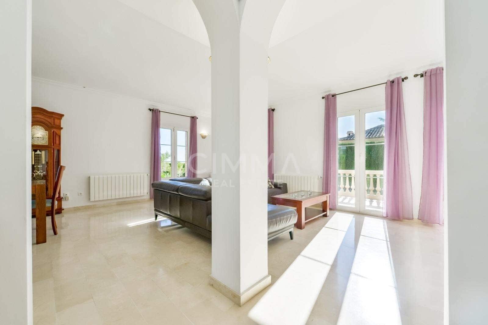 4 Zimmer Villa zu verkaufen in Finestrat mit Pool Garage - 950.000 € (Ref: 9822755)