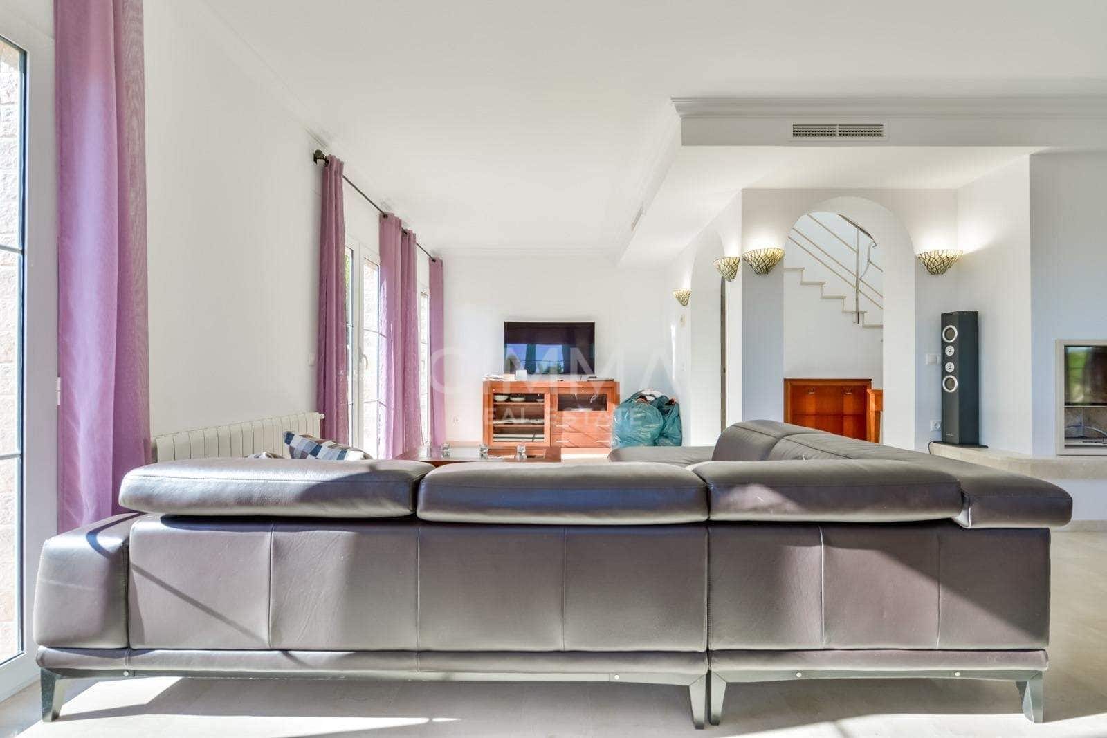 4 Zimmer Villa zu verkaufen in Finestrat mit Pool Garage - 950.000 € (Ref: 9822755)