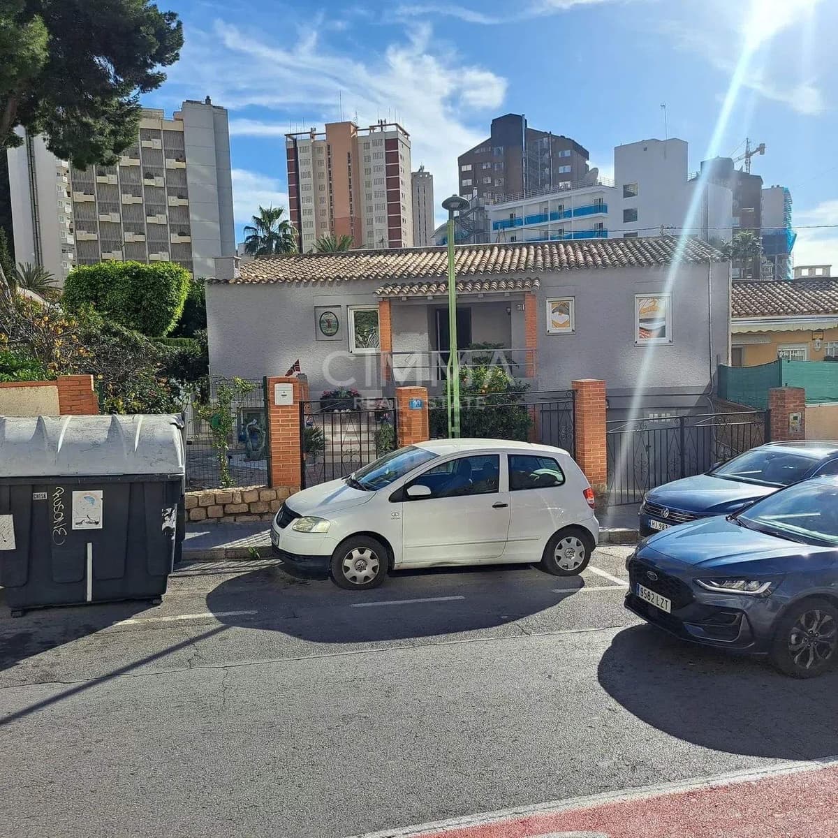6 Zimmer Reihenhaus zu verkaufen in Benidorm mit Garage - 489.000 € (Ref: 9829355)