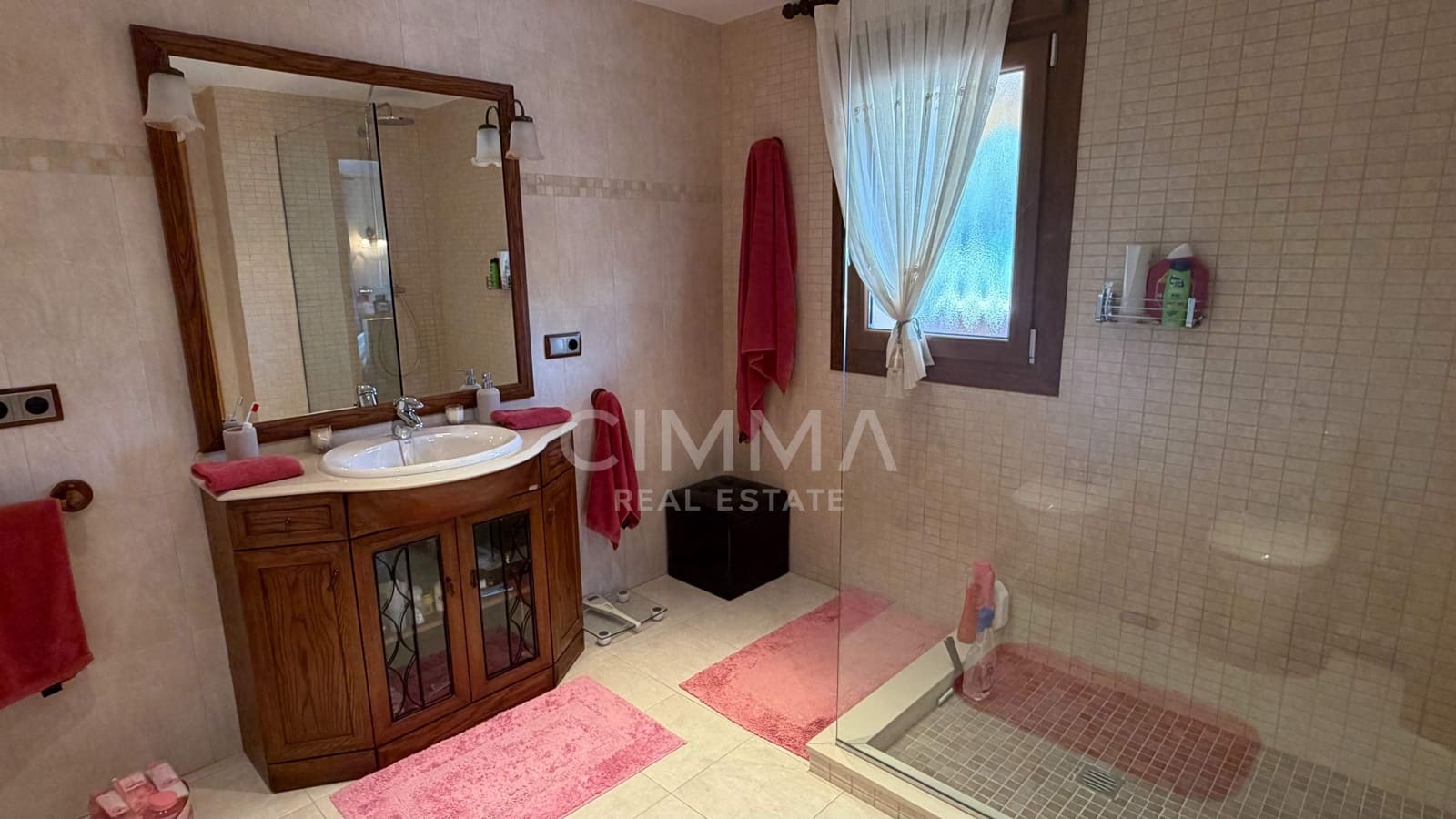 5 bedroom Villa for sale in Benidorm with pool - € 1,400,000 (Ref: 9836544)